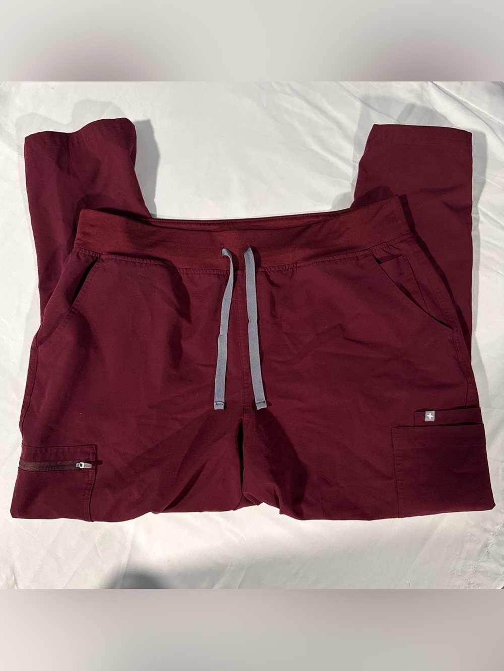 Figs Women's Athletic Drawstring Joggers in Burgundy